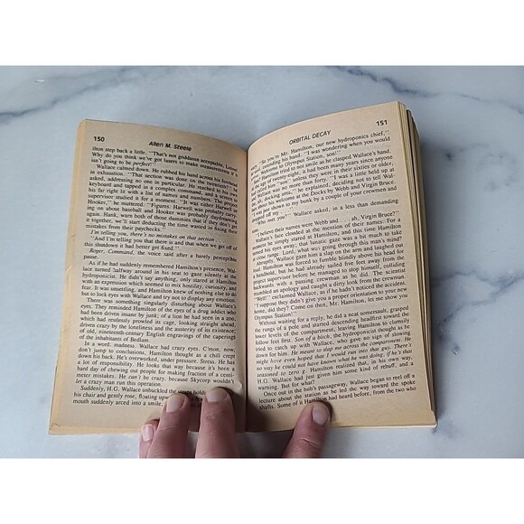 Orbital Decay By Allen Steele Paperback - Picture 7 of 10
